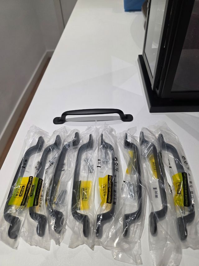 Tiradores cocina - metal negro