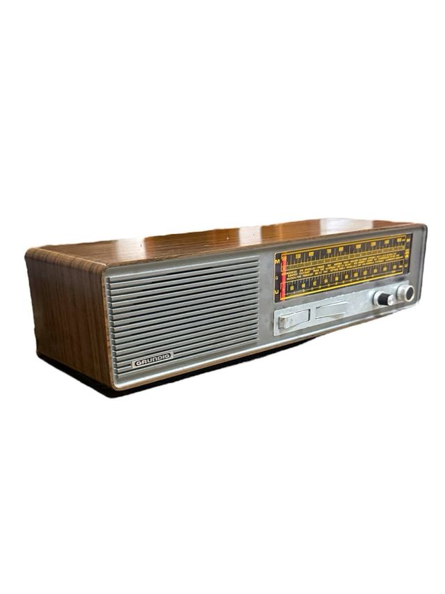 Radio Grundig TP RF210 
