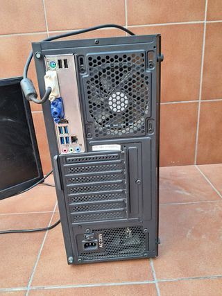 PC Gaming: Monitor, teclado y ratón
