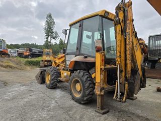 Retroexcavadora JCB 2CX usada