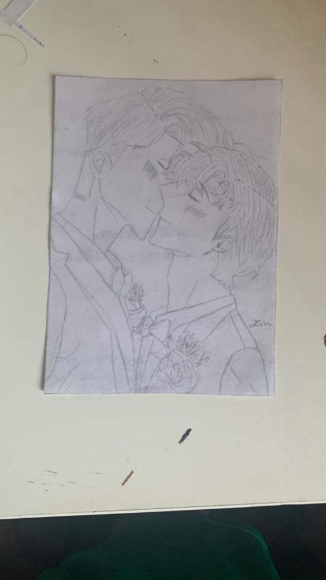 Disegno a matita: Bacio romantico