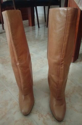 Botas NAF NAF piel beige