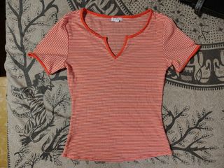 Camiseta a rayas de manga corta