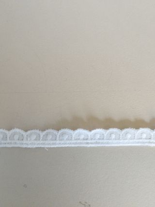 Cinta blanca ondas bolos