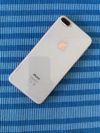iPhone 8 Plus - 80% Batería