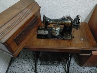 Máquina coser Singer Antigua