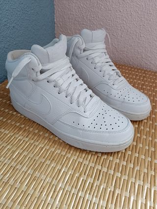 Zapatillas Nike blancas altas