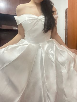 Vestido novia satén blanco
