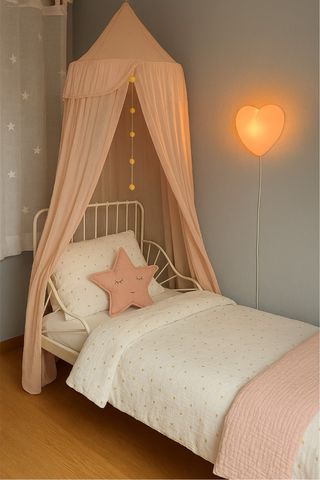 Conjunto infantil IKEA: cama evolutiva + dosel 