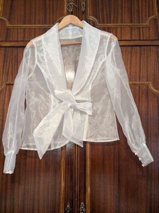 CHAQUETA/BOLERO DE GASA BLANCA 