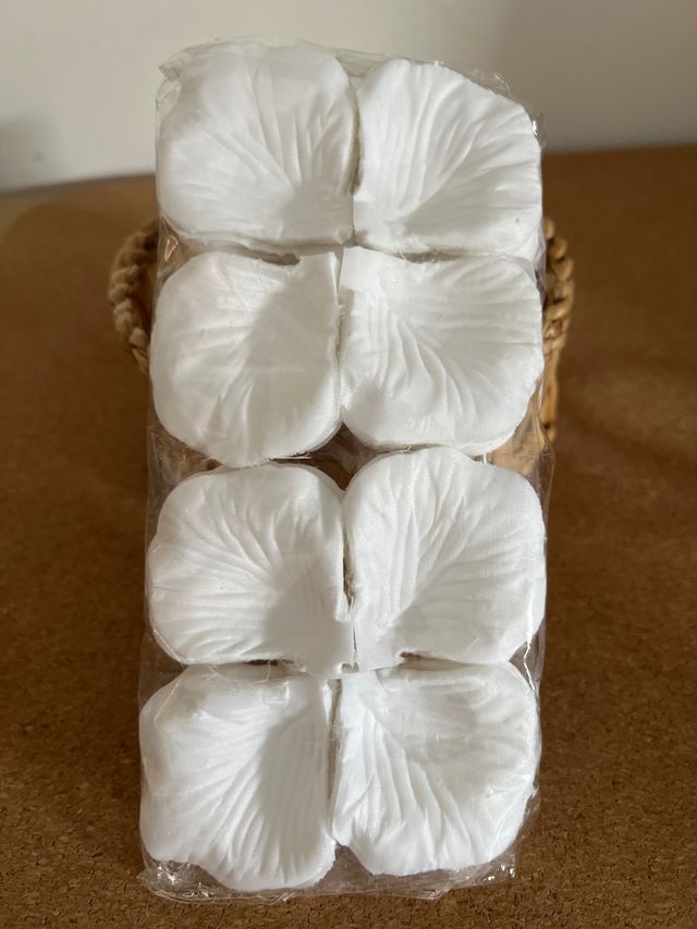 Pétalos blancos - Decoración boda