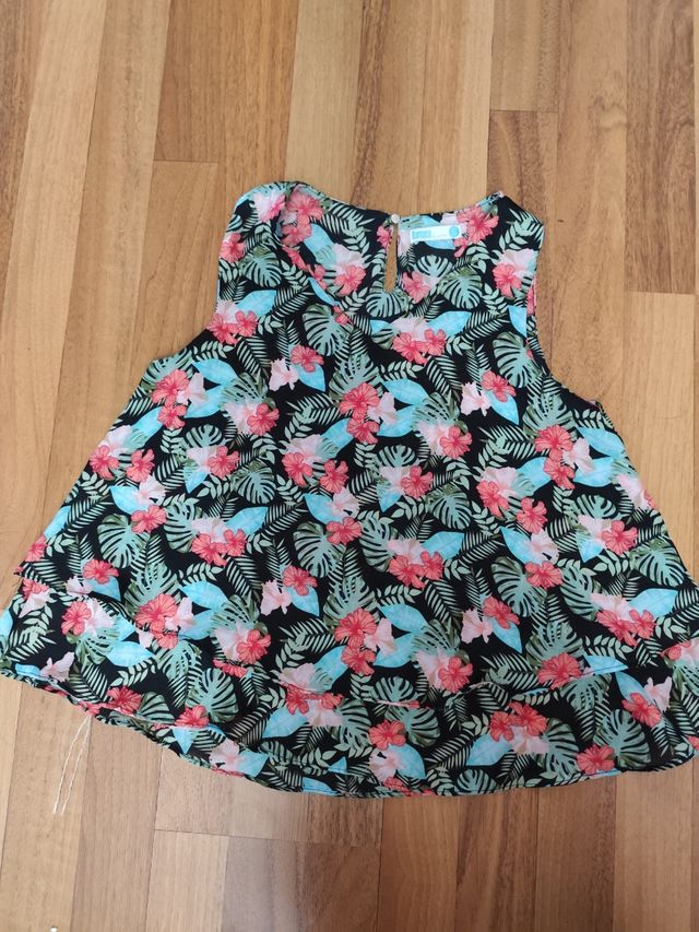 Blusa flores negra talla S