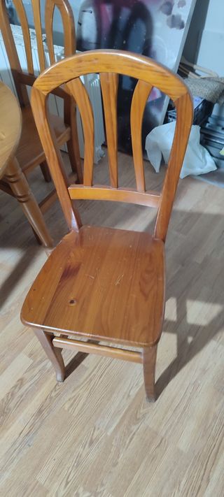Mesa redonda madera + 4 sillas