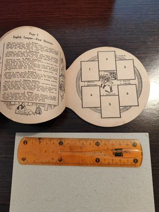 Álbum vacío "Adventure Football Stamp Album". 1936