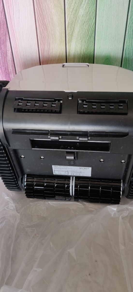 WYBOT Aspirador piscina robot