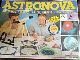 Astronova: Misterios del espacio