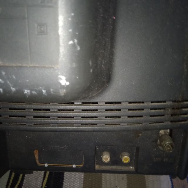 Televisor Sanyo CRT - Gris oscuro