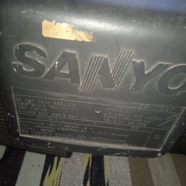 Televisor Sanyo CRT - Gris oscuro