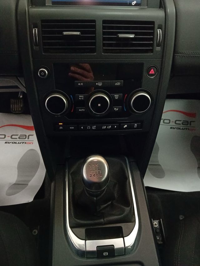 Land Rover Discovery Sport 2015