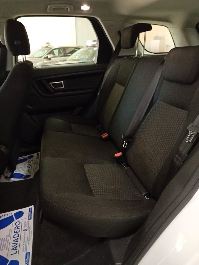 Land Rover Discovery Sport 2015