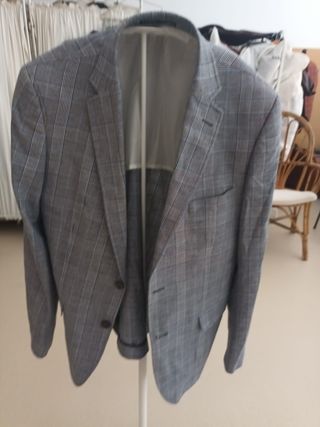 Americana gris a cuadros