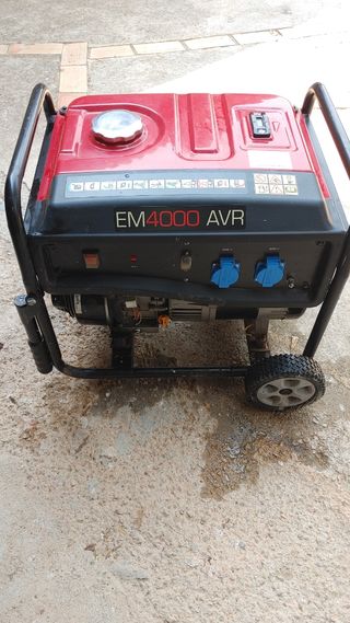 Generador EM4000AVR - 230V