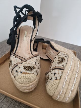 Alpargatas Corina 37 - Beige/Negras