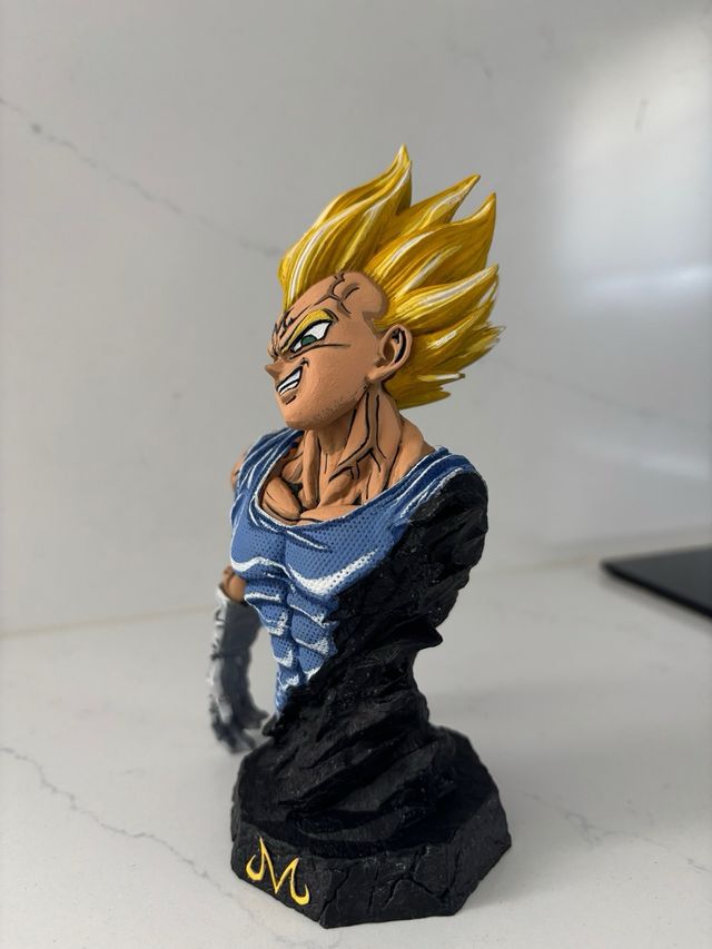 Figura busto Vegeta Super Saiyan