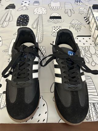 Adidas Samba - Negras - Talla 37