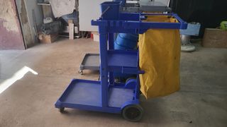 VENTA DE 6 CARROS DE LIMPIEZA