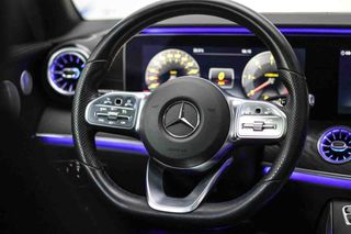 Mercedes Clase E Coupé E 220 d 4MATIC AMG Line **Techo panorámico**