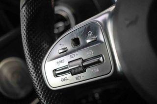 Mercedes Clase E Coupé E 220 d 4MATIC AMG Line **Techo panorámico**