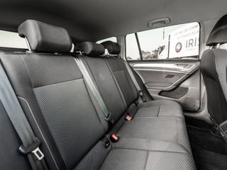 Volkswagen Golf COMO NUEVO