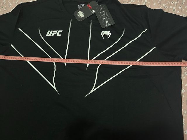 Camiseta UFC Hombre - Negra y otra blanca - XXXL