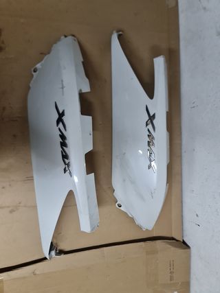 Carenados laterales Yamaha XMAX (10-13)