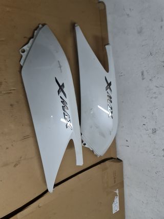 Carenados laterales Yamaha XMAX (10-13)
