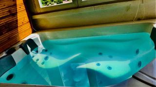 Roca Minipiscina Jacuzzi hidromasaje spa.