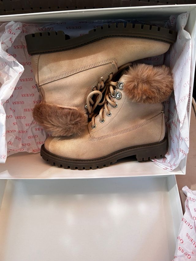 Botines Guess ante beige 35