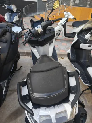 BMW C 400 GT - Scooter