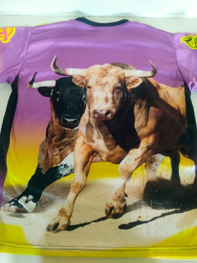 Camiseta Toro Al Limite
