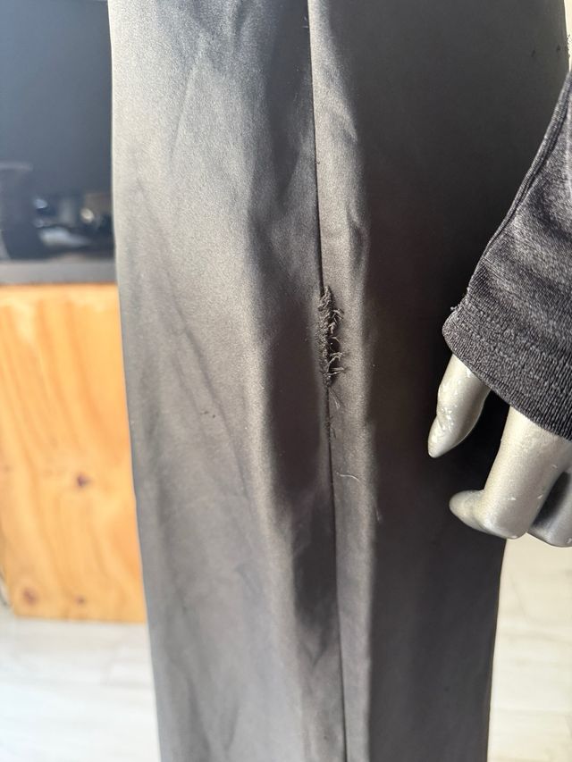 Falda midi negra MANGO