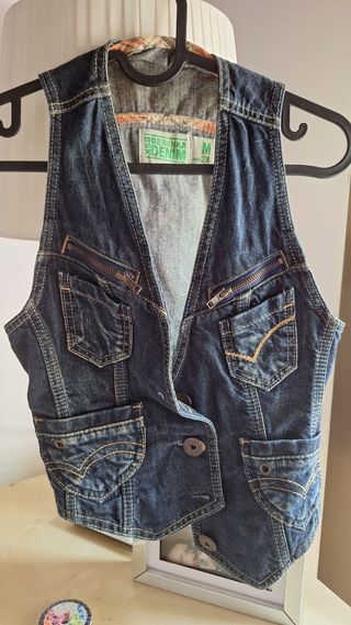 Chaleco vaquero Bershka M