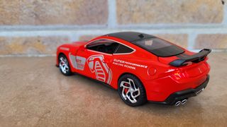 Coche Ford Shelby Mustang GT500 escala