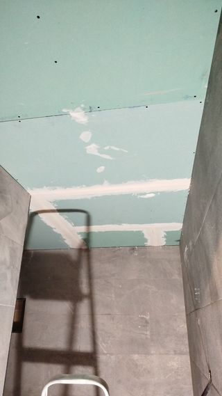 -Racholas -pladur -baños suelos -muros bloques