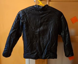 Chaqueta cuero niño negra Sfera