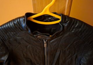 Chaqueta cuero niño negra Sfera