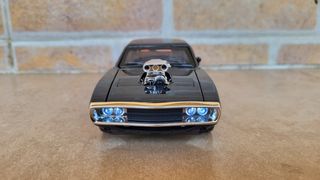 Coche Dodge Charger escala 1:32