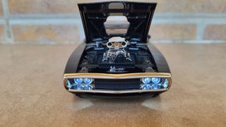 Coche Dodge Charger escala 1:32