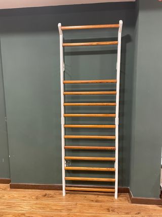 Espaldera profesional hierro y madera – Rehabilita