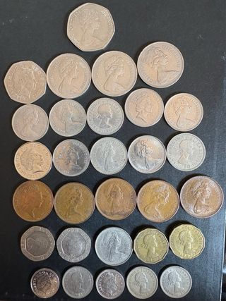 30 Monedas Reino Unido - Reina Isabel II
